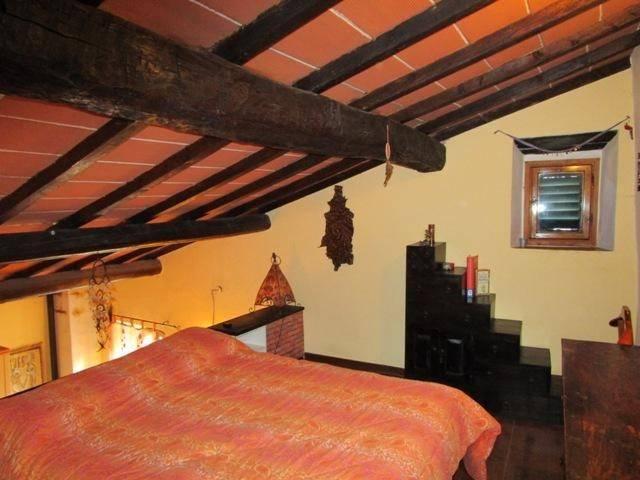 Palazzo / Stabile in vendita a Cavriglia AR