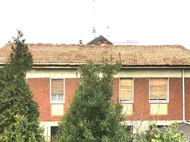 Palazzo / Stabile in vendita a Cesano Boscone MI