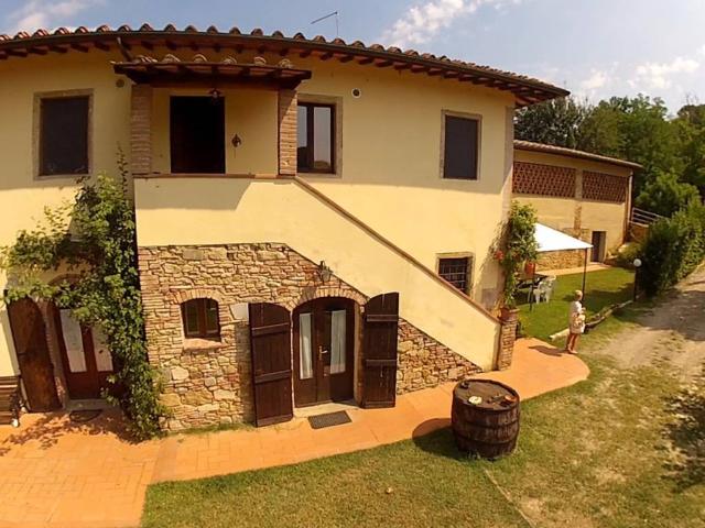 Palazzo / Stabile in vendita a Certaldo FI