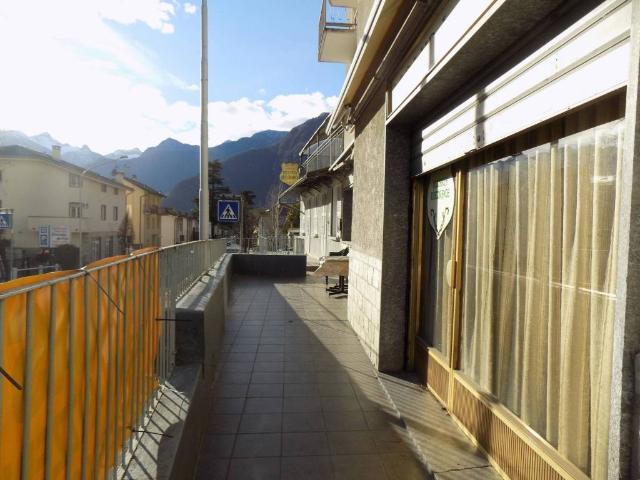Palazzo / Stabile in vendita a Chiavenna SO