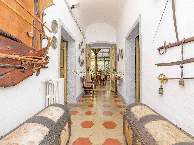 Palazzo / Stabile in vendita a Chiavenna SO