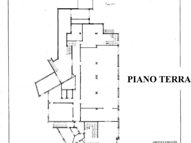 Palazzo / Stabile in vendita a Chianciano Terme SI