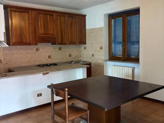 Palazzo / Stabile in vendita a Chignolo Po PV