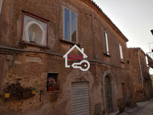 Palazzo / Stabile in vendita a Cicerale SA