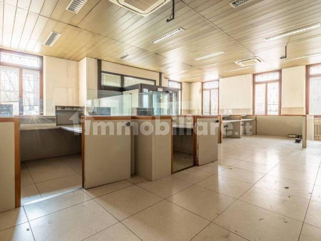 Palazzo / Stabile in vendita a Cilavegna PV