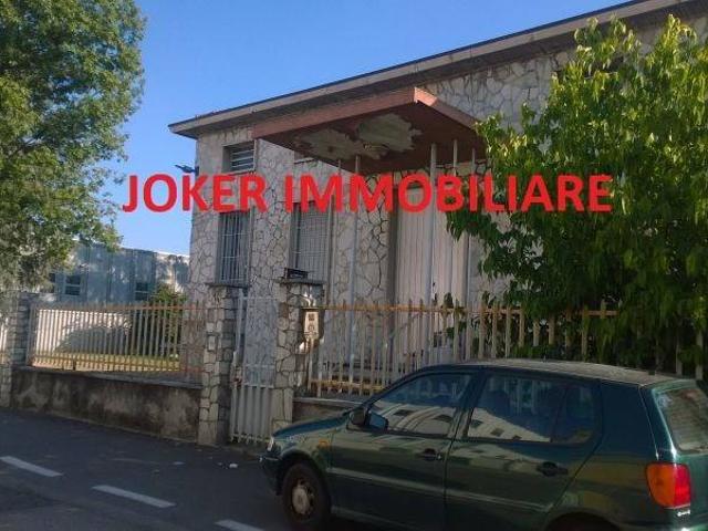 Palazzo / Stabile in vendita a Cinisello Balsamo MI