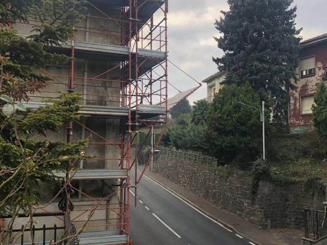 Palazzo / Stabile in vendita a Como CO
