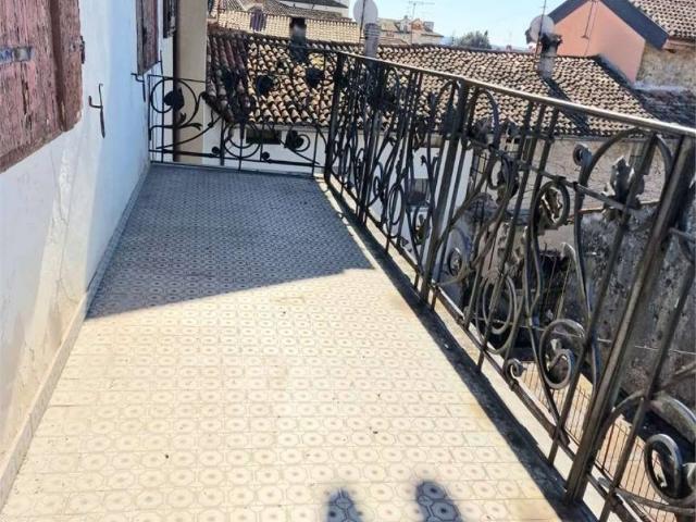 Palazzo / Stabile in vendita a Cormons GO
