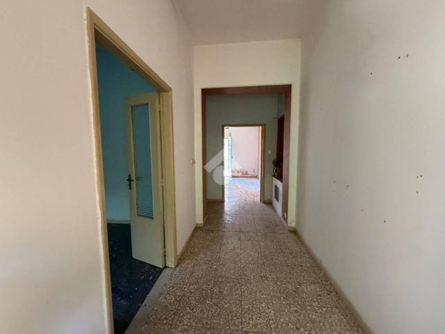 Palazzo / Stabile in vendita a Corigliano Rossano CS