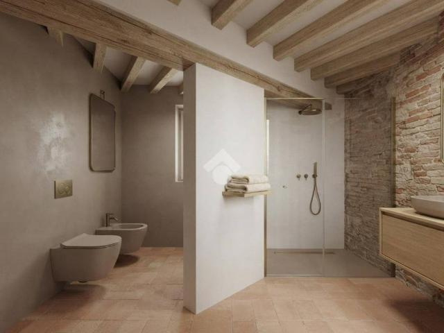 Palazzo / Stabile in vendita a Correggio RE