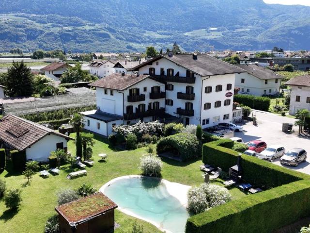 Palazzo / Stabile in vendita a Cortina sulla Strada del Vino BZ