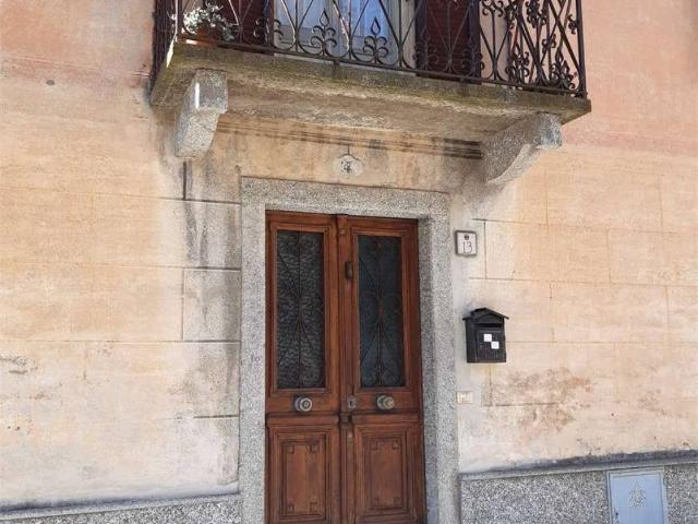 Palazzo / Stabile in vendita a Craveggia VB