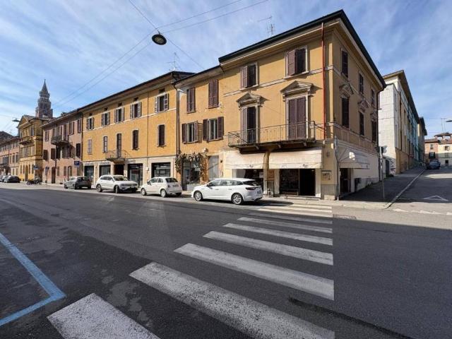 Palazzo / Stabile in vendita a Cremona CR