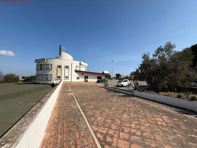 Palazzo / Stabile in vendita a Crotone KR