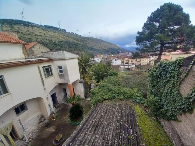 Palazzo / Stabile in vendita a Durazzano BN