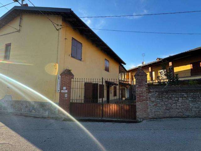 Palazzo / Stabile in vendita a Diano d'Alba CN