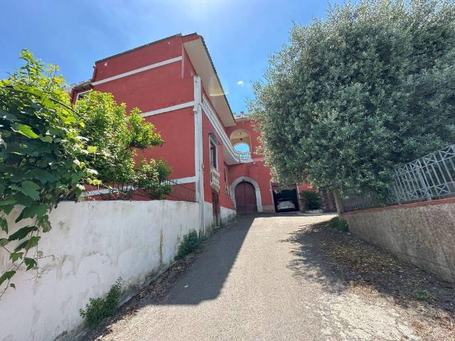 Palazzo / Stabile in vendita a Domicella AV