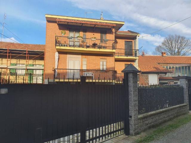 Palazzo / Stabile in vendita a Druento TO