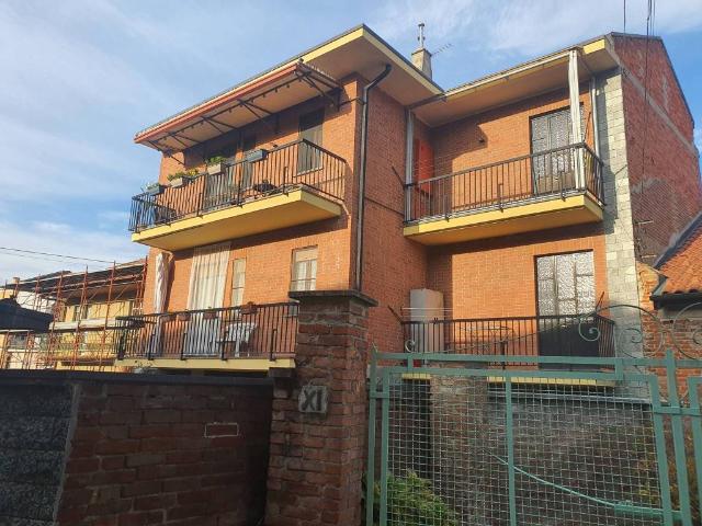 Palazzo / Stabile in vendita a Druento TO
