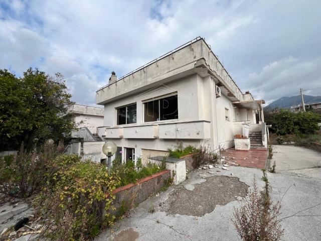 Palazzo / Stabile in vendita a Ercolano NA