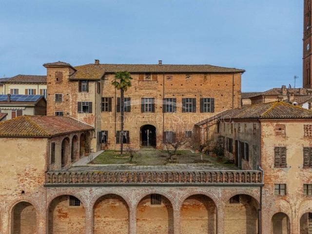 Palazzo / Stabile in vendita a Fubine Monferrato AL