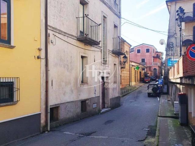 Palazzo / Stabile in vendita a Fagnano Castello CS