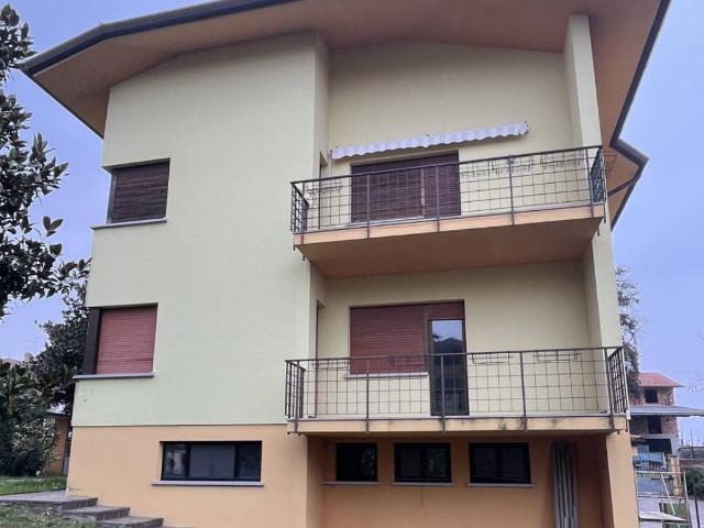 Palazzo / Stabile in vendita a Fagagna UD