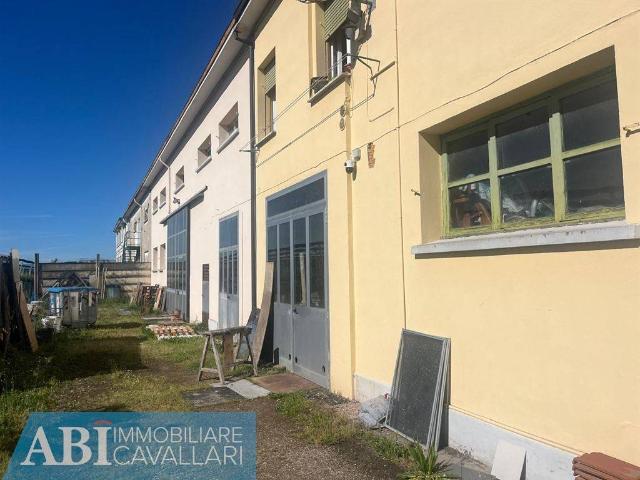 Palazzo / Stabile in vendita a Faenza RA