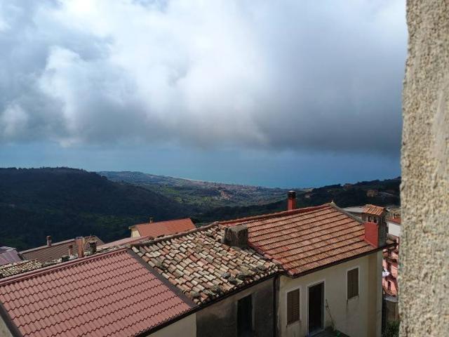 Palazzo / Stabile in vendita a Falerna CZ
