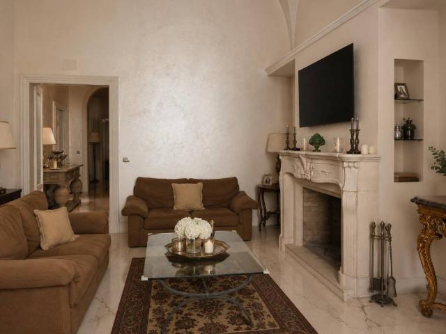 Palazzo / Stabile in vendita a Fasano BR