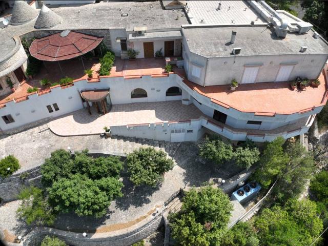 Palazzo / Stabile in vendita a Fasano BR