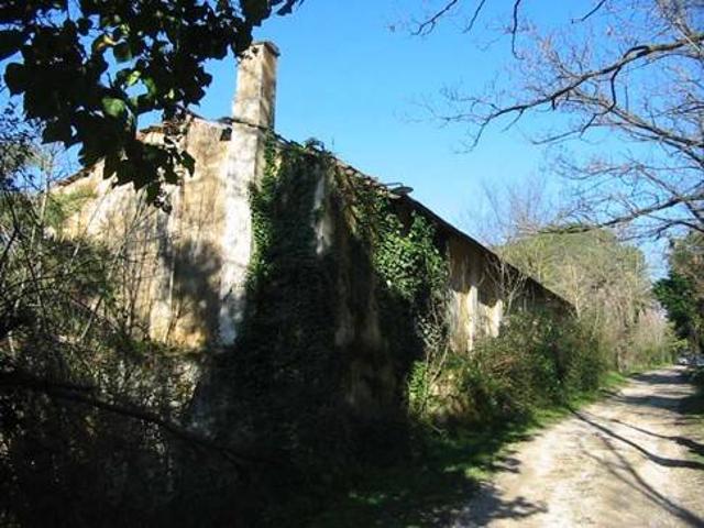 Palazzo / Stabile in vendita a Fara in Sabina RI