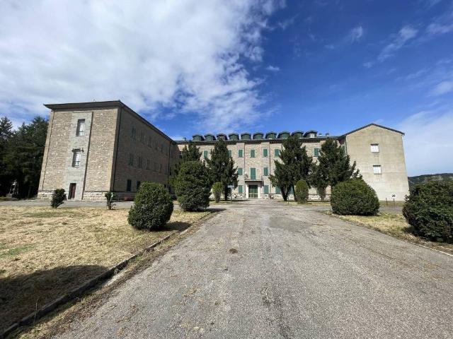 Palazzo / Stabile in vendita a Farini PC