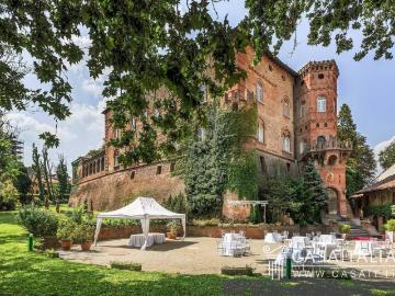 Palazzo / Stabile in vendita a Felizzano AL