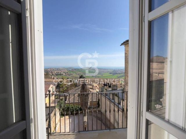 Palazzo / Stabile in vendita a Fermo FM