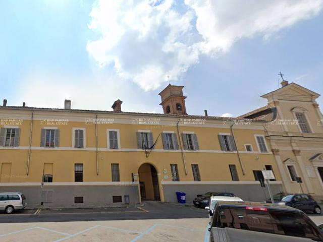 Palazzo / Stabile in vendita a Fidenza PR