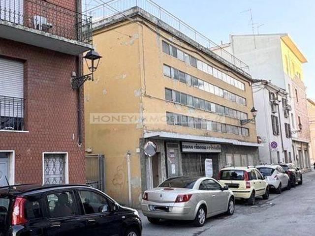 Palazzo / Stabile in vendita a Fidenza PR
