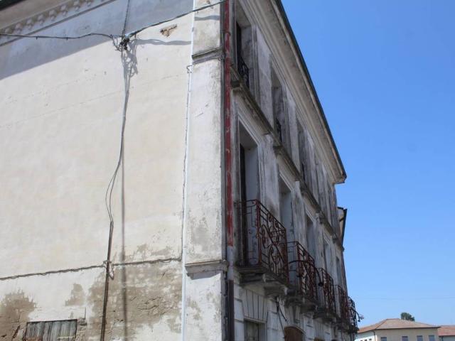 Palazzo / Stabile in vendita a Fiesso Umbertiano RO
