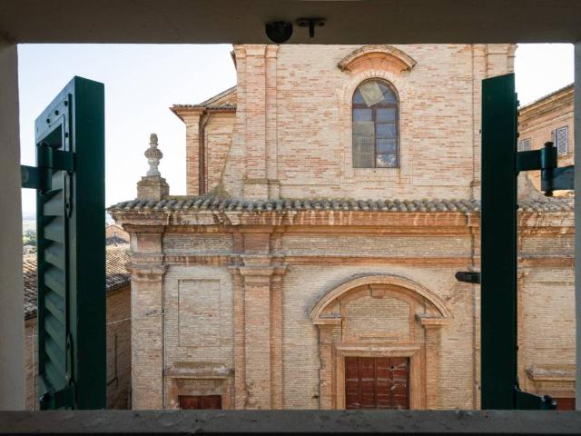 Palazzo / Stabile in vendita a Filottrano AN