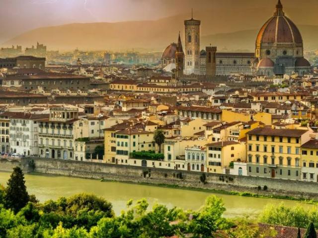 Palazzo / Stabile in vendita a Firenze FI