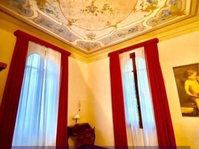 Palazzo / Stabile in vendita a Firenze FI