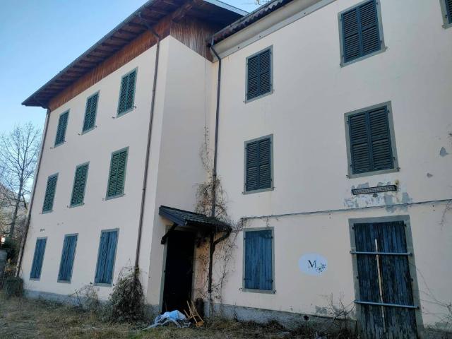 Palazzo / Stabile in vendita a Fiumalbo MO