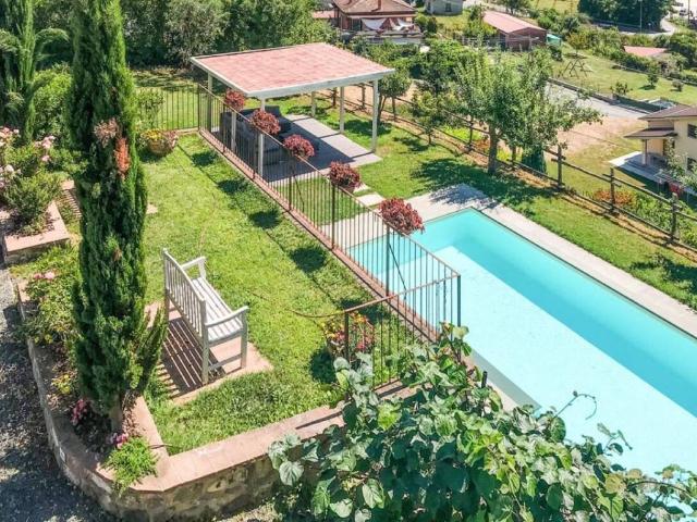 Palazzo / Stabile in vendita a Fivizzano MS