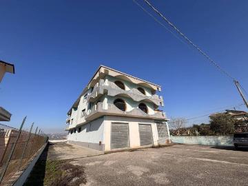 Palazzo / Stabile in vendita a Flumeri AV