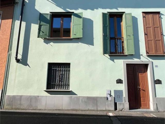 Palazzo / Stabile in vendita a Fontanella BG
