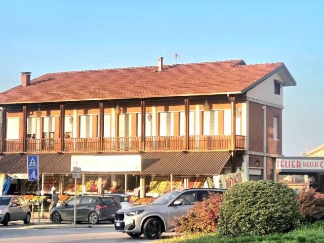 Palazzo / Stabile in vendita a Fossano CN