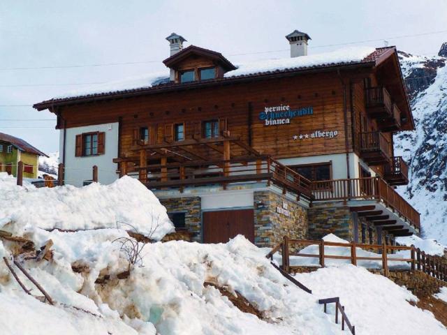 Palazzo / Stabile in vendita a Formazza VB