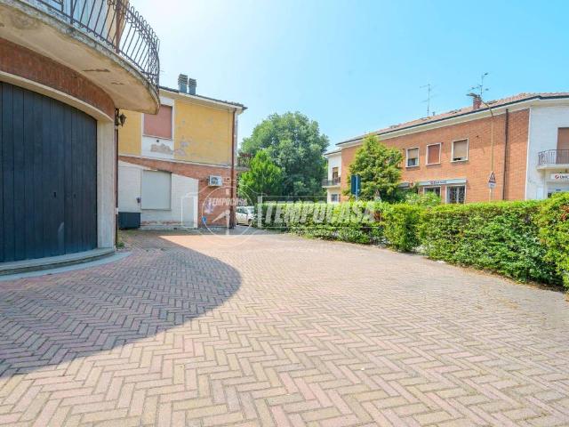Palazzo / Stabile in vendita a Formigine MO
