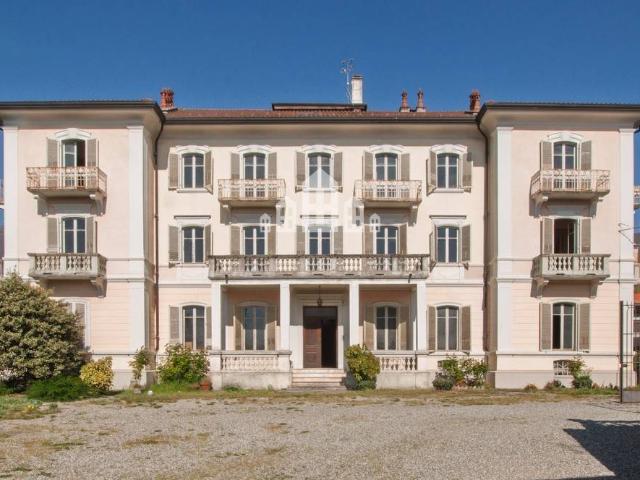 Palazzo / Stabile in vendita a Forno Canavese TO