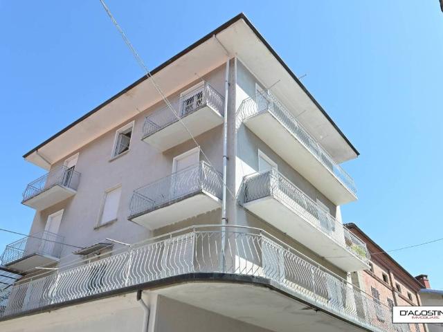 Palazzo / Stabile in vendita a Forno Canavese TO